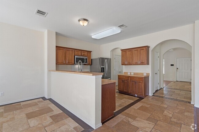 Building Photo - 18216 Maxa Dr Rental