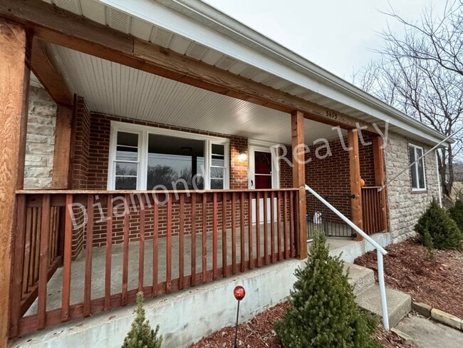 Photo - Gorgeous 2 Bedroom Home Available Early July - Great Location!