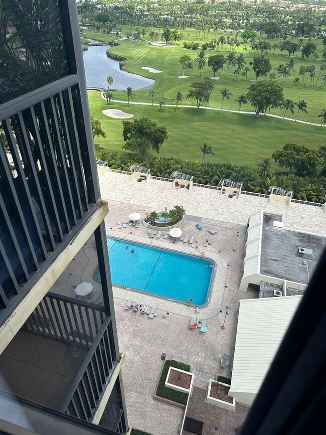 Photo - 20301 W Country Club Dr Unit 1927