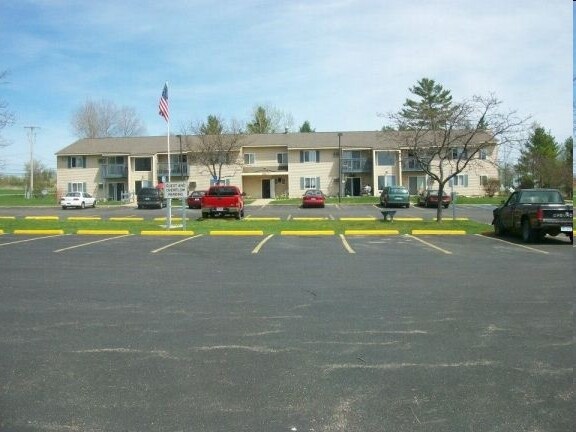 Village Glen - Village Glen Apartments