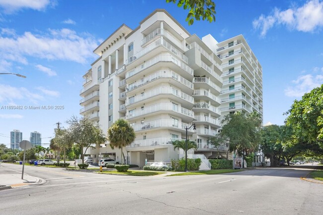 Photo - 280 SW 20th Rd Unidad 907