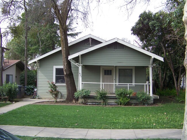 Building Photo - Great downtown location Rental
