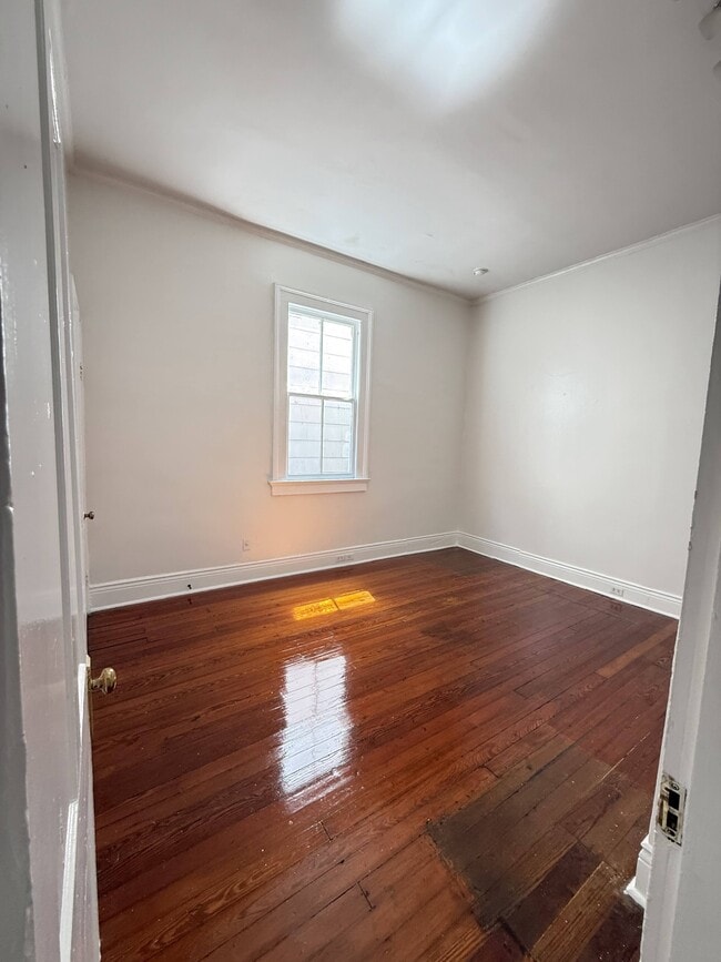 4018 Coliseum St Unidad Main Unit
