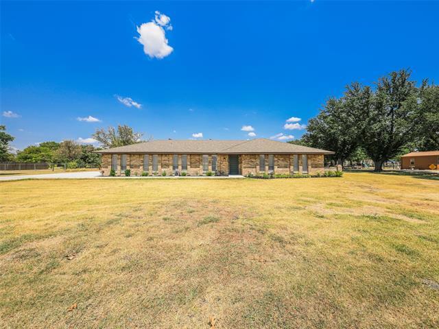 5609 Elisa Ln