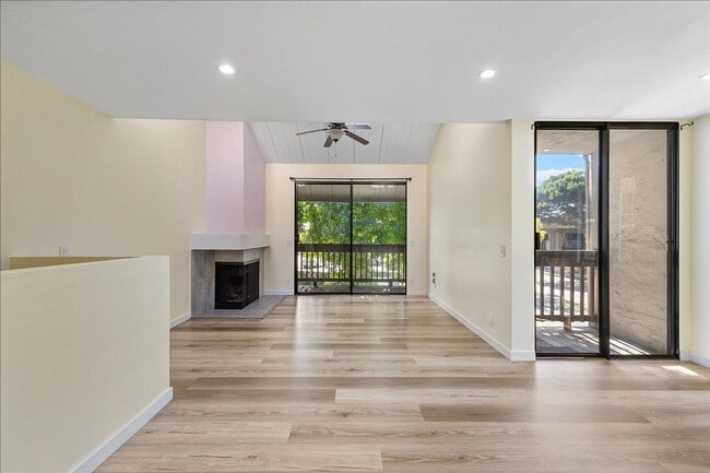 Photo - 2101 Shore Line Dr Unidad 264 - LU