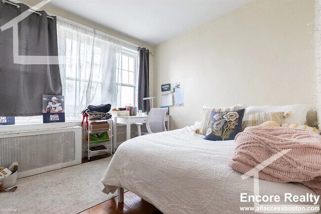 Photo - 2003 Commonwealth Ave Unit 10