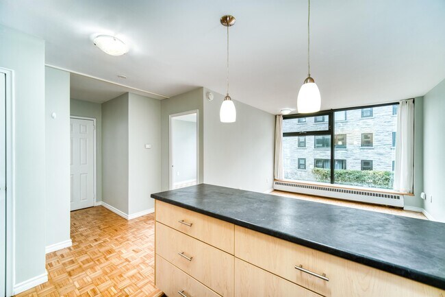 Photo - 1545-1545 Oxford St Unit 27