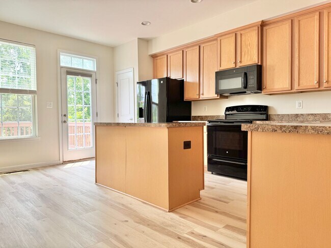 127 Streamview Dr
