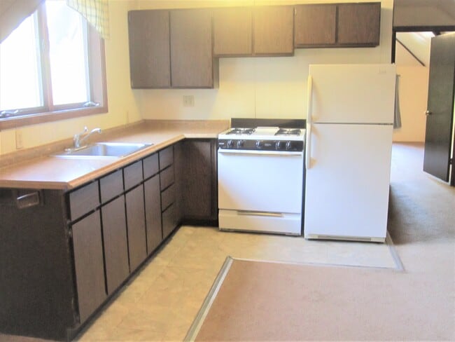 Photo - 2421 Beechwood Blvd