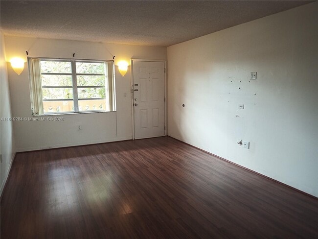 Photo - 20311 NE 2nd Ave Apartment Unit 23