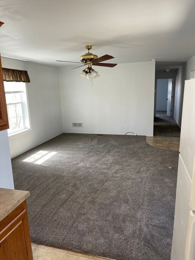 Photo - 3 Bedroom House in Kenmare, ND!