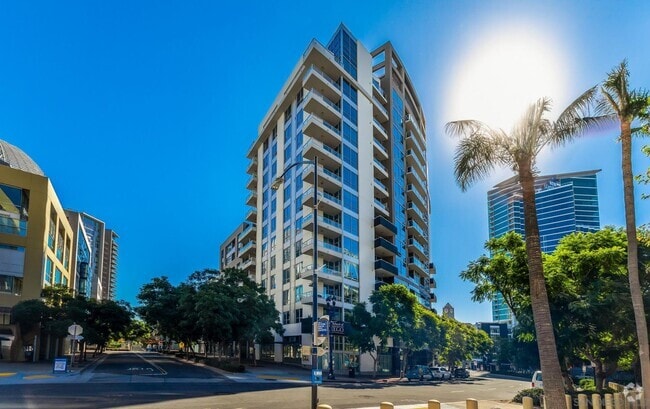 Building Photo - 253 Tenth Ave Unit 1204 Rental