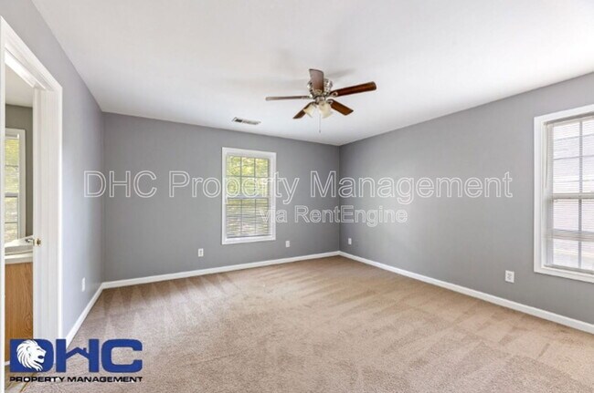 Photo - 513 Connally St SE