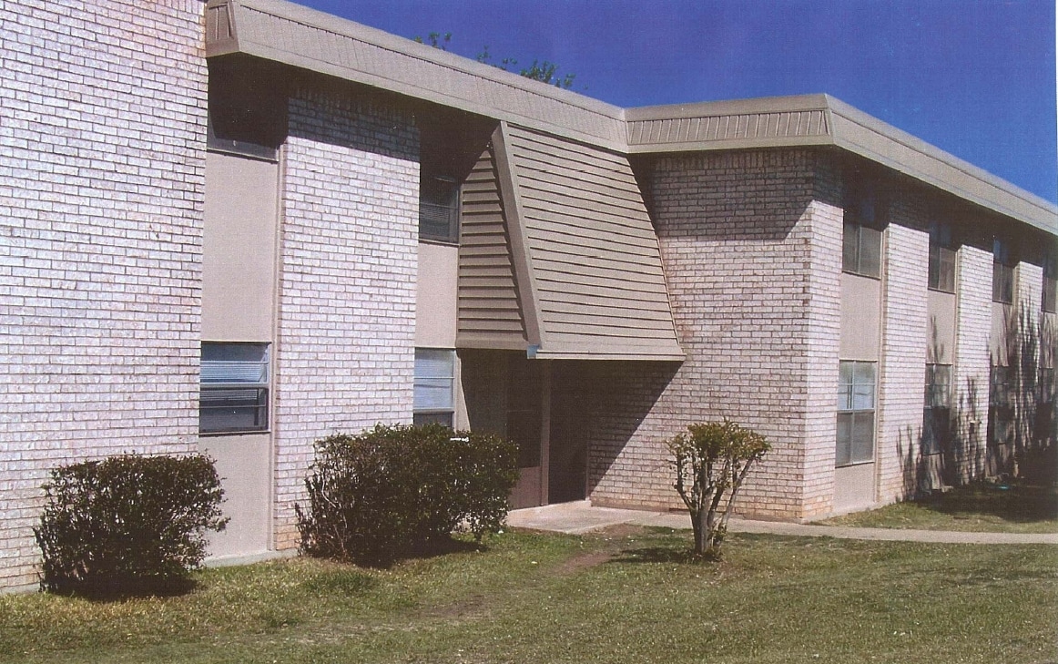 Photo - Rivercrest Apartments