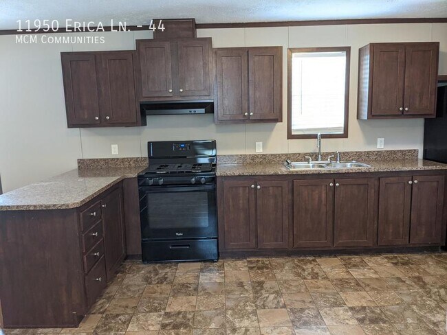 Photo - AVAILABLE NOW! 11950 Erica Ln. Site 44