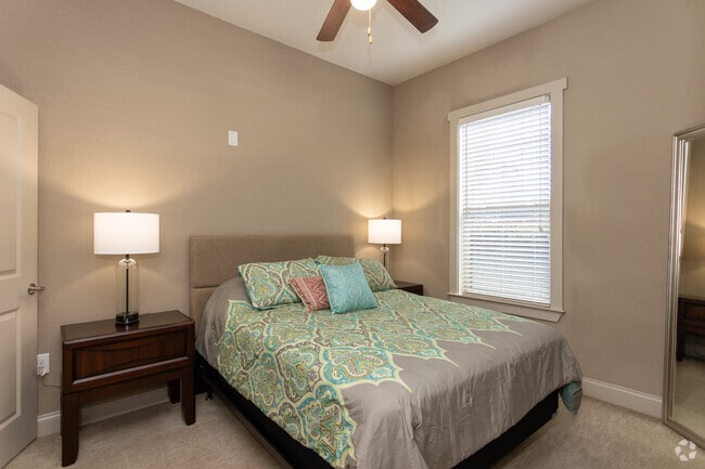 African Lily - 1BR, 1BA - 727SF - Bedroom