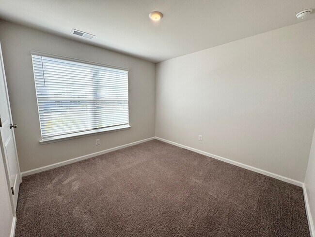 Photo - Conway - 4 Bedroom / 2 Bathroom House