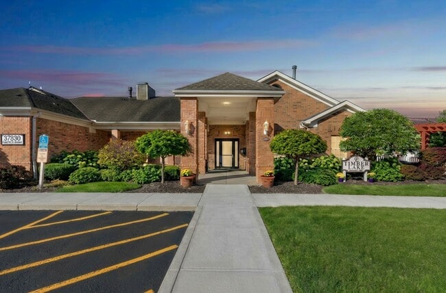 Photo - EMERALD EDGE APARTMENTS