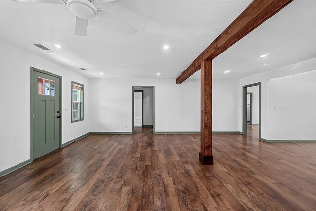 Photo - 519 N 8th St