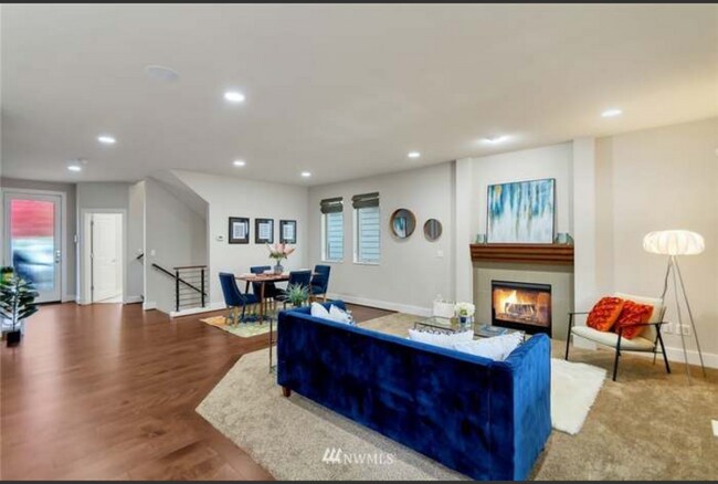 Photo - 5106 NE 11th St