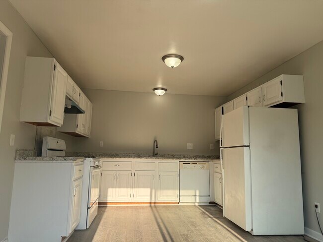 Photo - 86 Pine Hill Ave