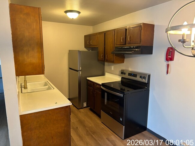 Photo - N115W17103 Armada Dr