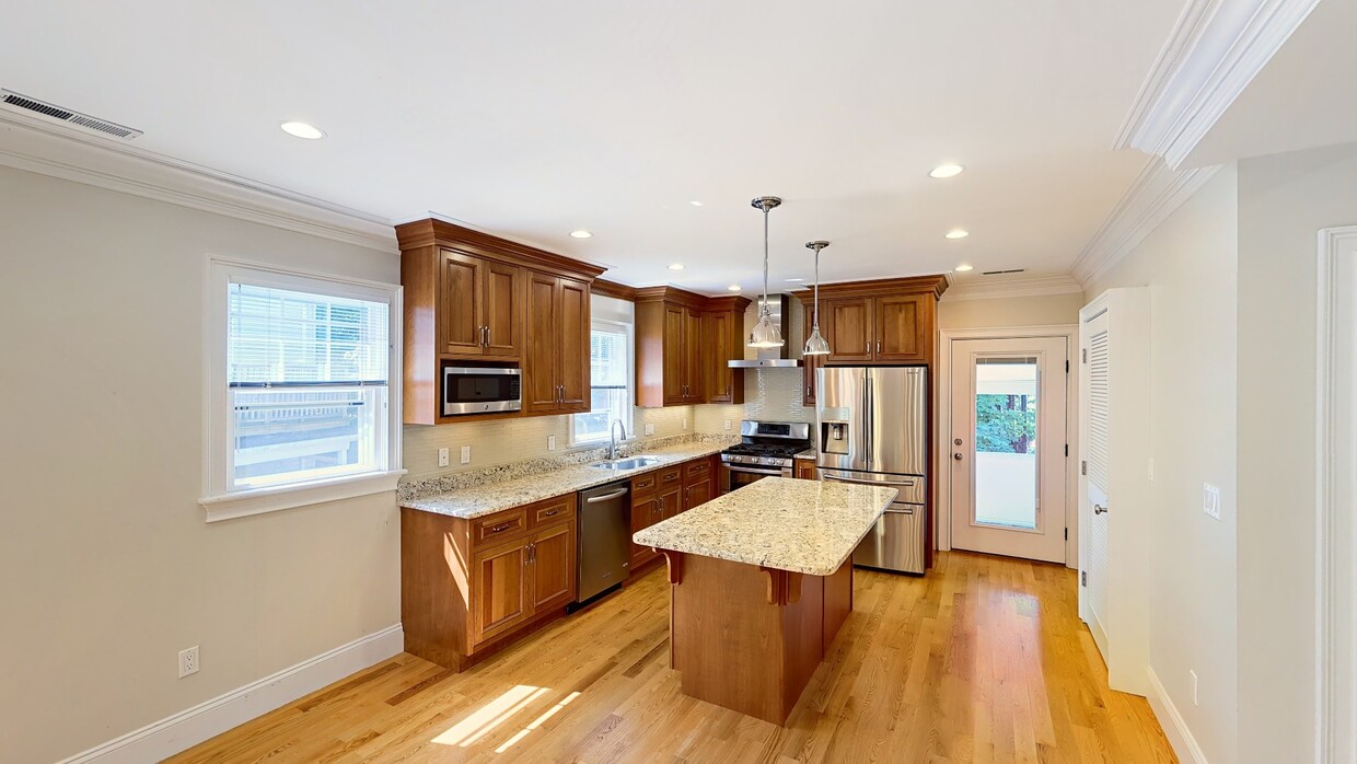 Photo - 7 Acron Rd (Brookline, MA)