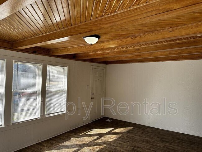 Photo - 1406 Sycamore St