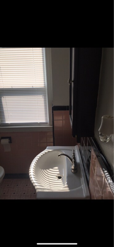 Photo - 7763 Faust Ave