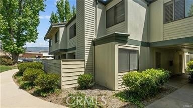 Building Photo - 10500 Sunland Blvd Rental
