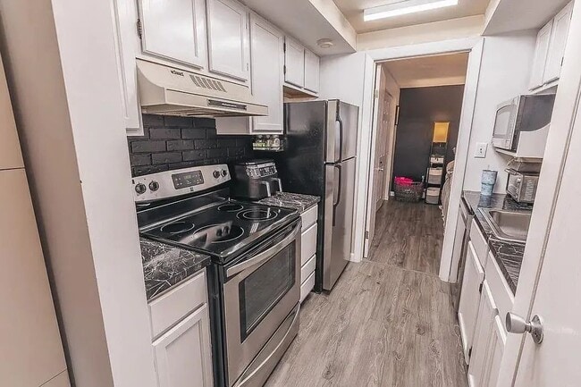 Photo - Dover NH Unidad 808