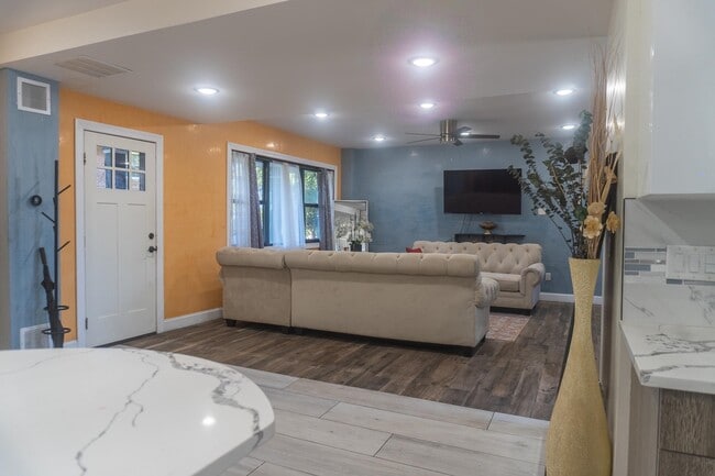 Photo - 4 Highview Rd