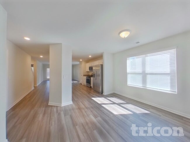 Photo - 14 Chalet Ct