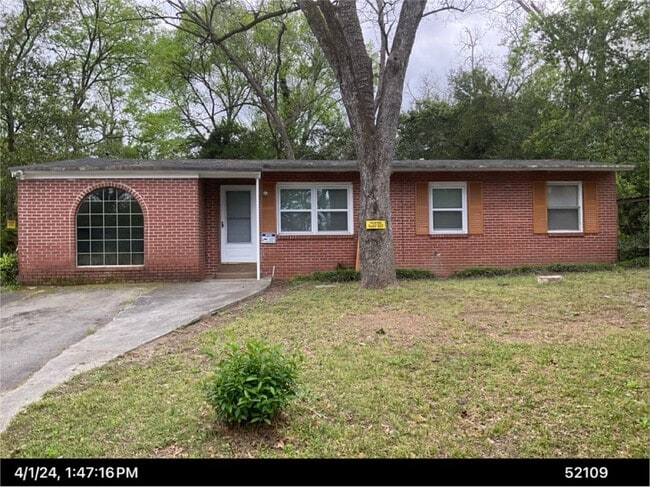Photo - 2418 Adger Rd House
