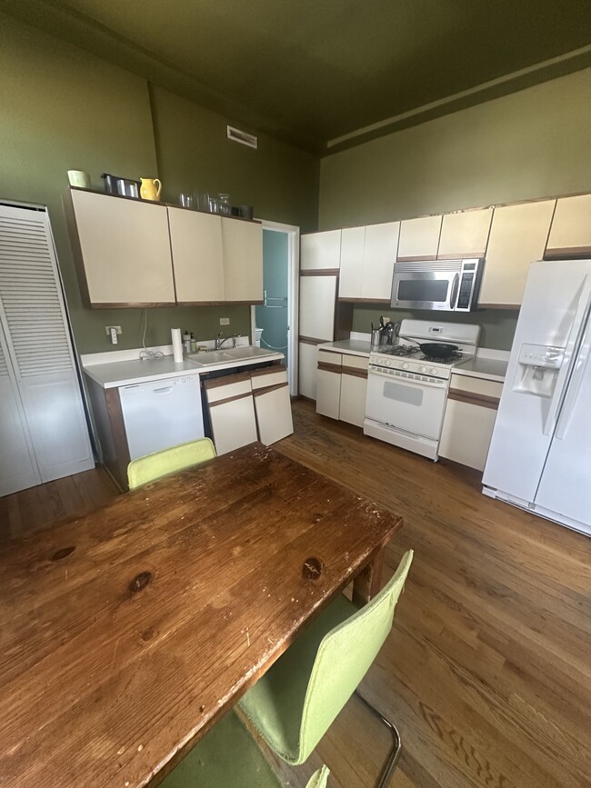 Photo - 1523 N Elk Grove Ave Unit 2