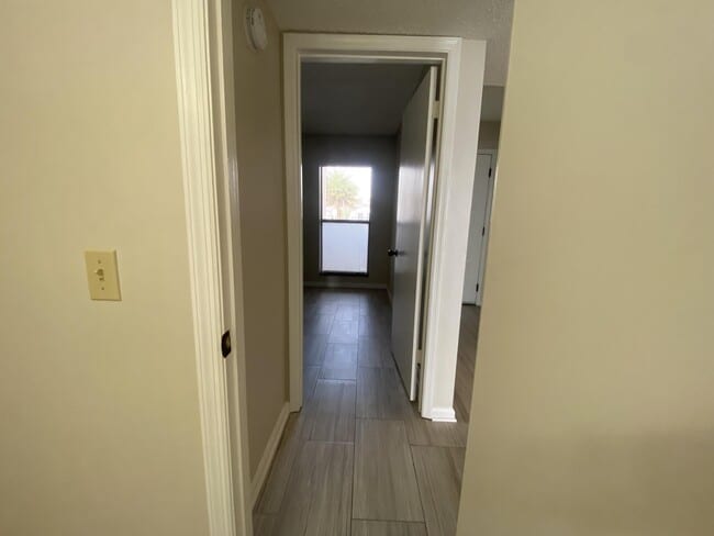 Building Photo - 275 1st St S Rental