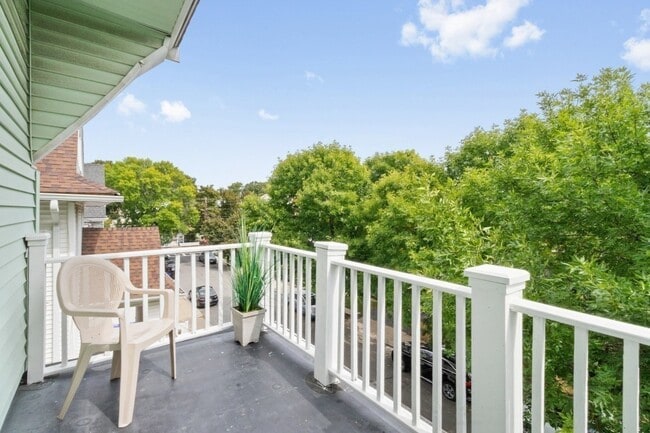 Photo - 66 Hobson St Unit 2