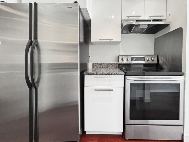 Photo - Light-Filled 1-Bedroom with Modern Kitchen... Unit B332