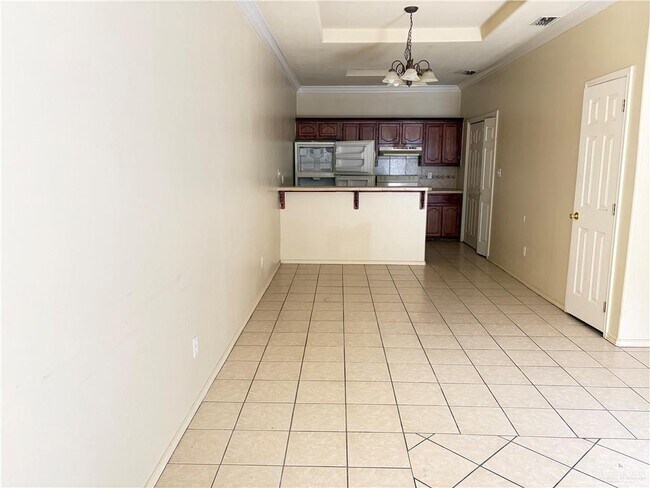1416 W Prosperity Dr Unit 1