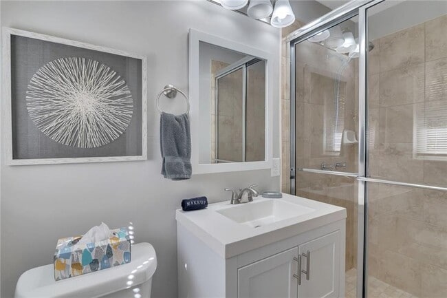 Photo - 577 Kurtz Rd