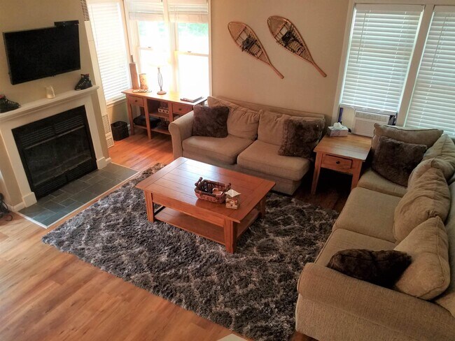 Photo - 124 Old Bartlett Rd Unit 83