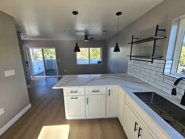 Photo - 3604 52nd St