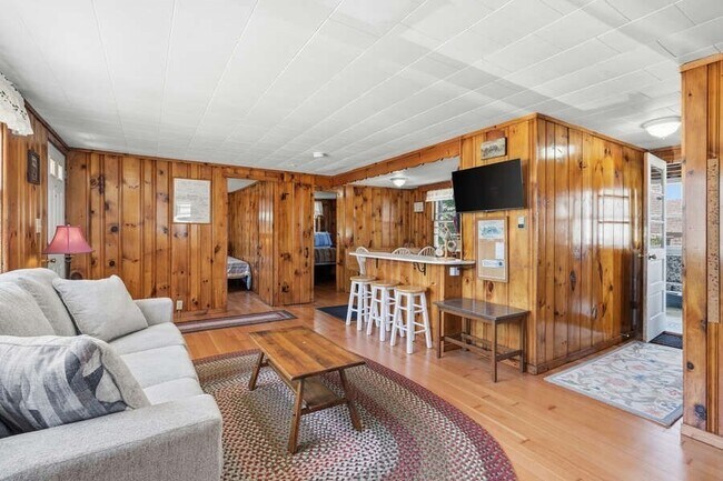 21 Chadwell Ave