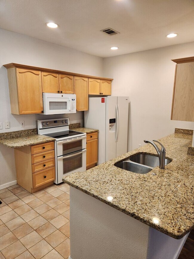Photo - 4005 S Dillon Way Unit 103