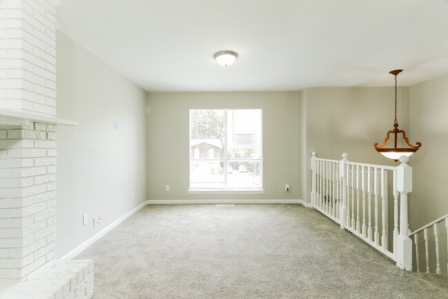 Photo - 232 Glenvalley Ln NW