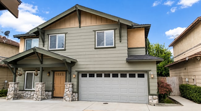 Building Photo - 1223 S Alta Vista Ave