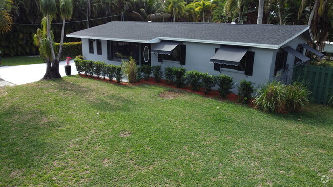 Building Photo - 5318 S 73rd Rd Rental