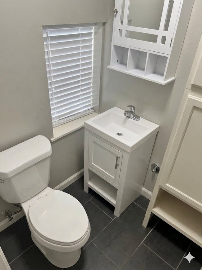 400 Avenue B Unit A