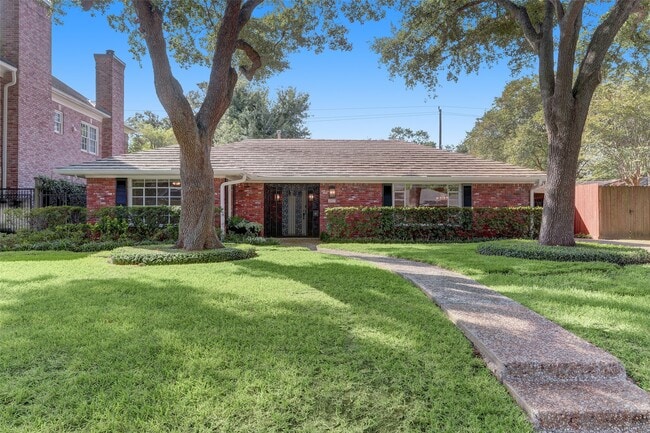 Building Photo - 4515 Oakshire Dr Rental