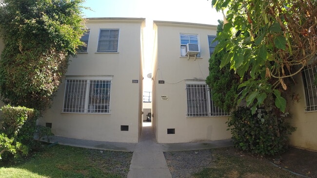 5944 Melrose Ave Unidad 3